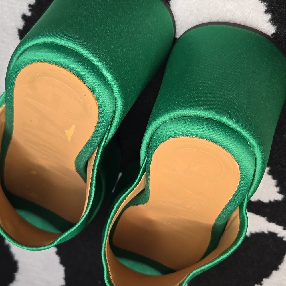 Ganni Green Mules & Clogs Vibrant Design - Picture 10 of 10